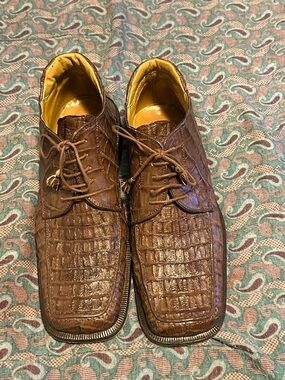 Slick Exotica 100% genuine alligator. High-end Italian alligator skin.